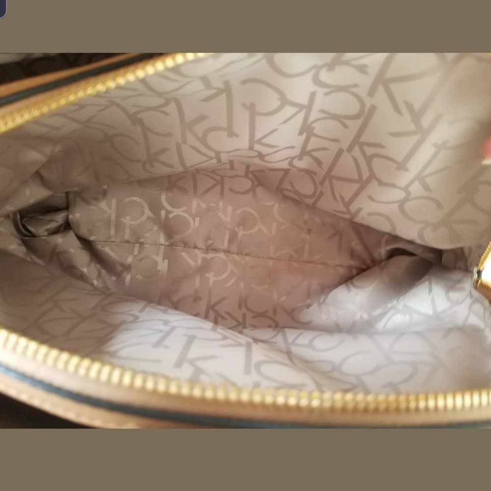 Bag - Picture 3 of 5